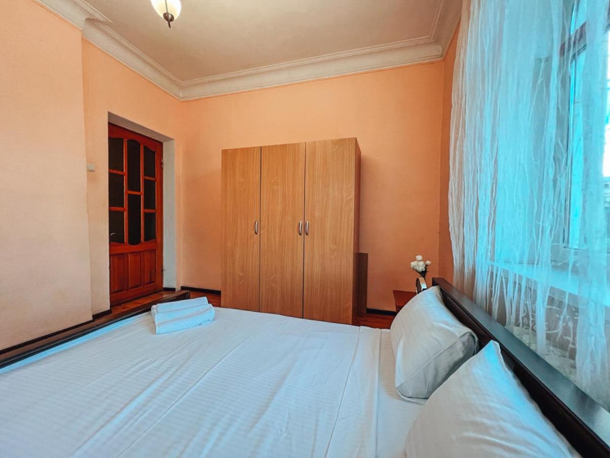 Apartment On Kreshchatik 17 Kyiv