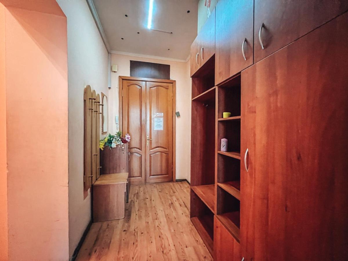 On Kreshchatik 17 Apartment *